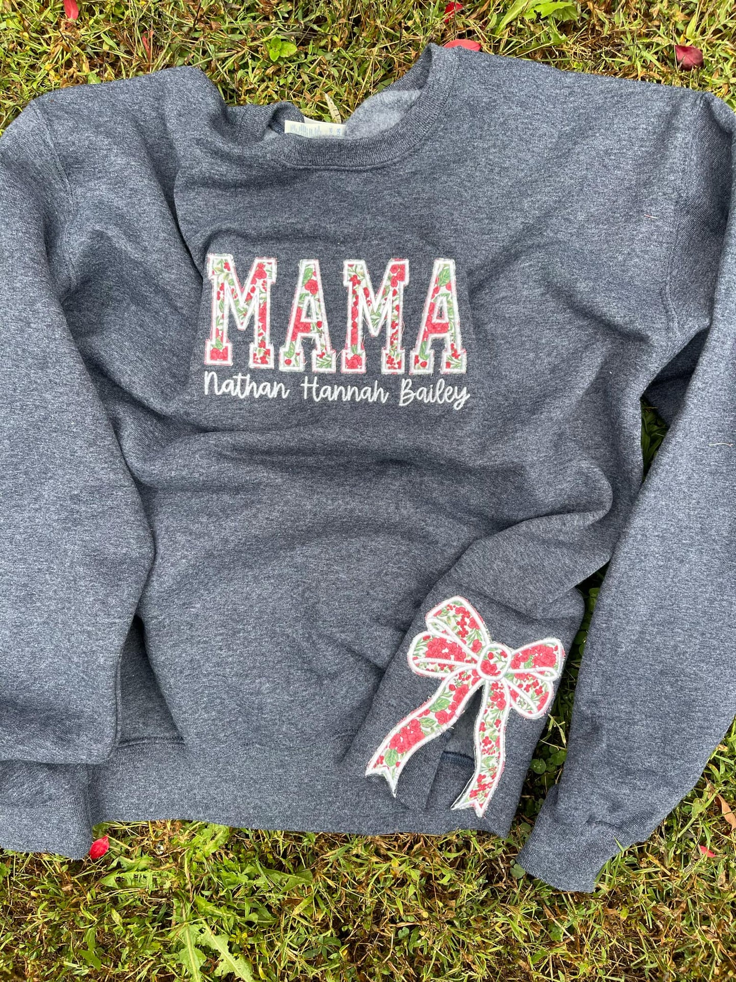 Side Bow Custom Fabric Applique Embroidered Sweatshirt with Optional Text on Front